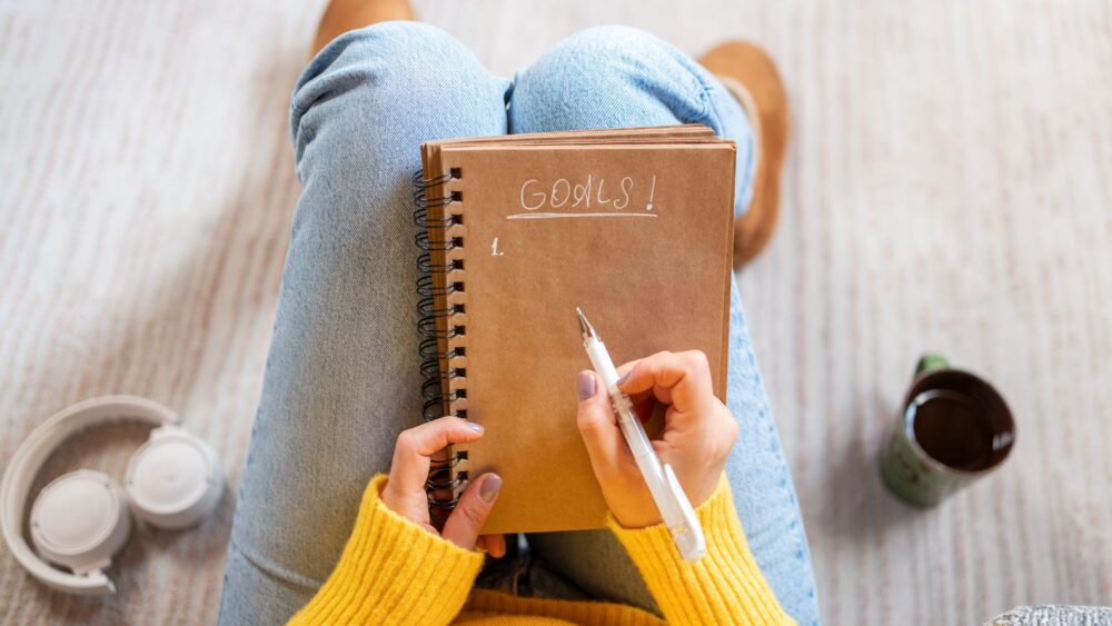 Jak sporządzić wartościową listę postanowień noworocznych na rok 2025?